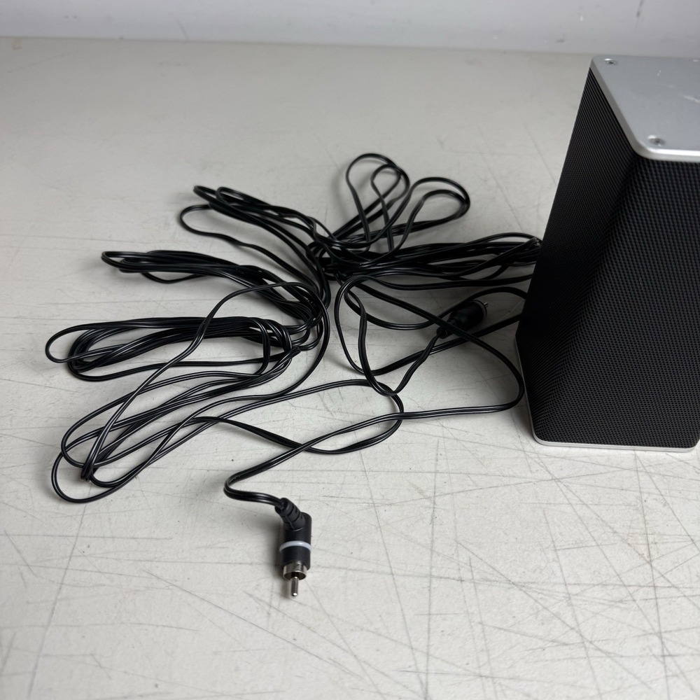 VIZIO Wired Satellite Speakers Black Silver Rectangular with Speaker Wire - Picture 2 of 9